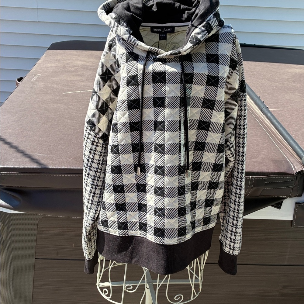 Nautica Lakeside cabin hoodie, new tags Black and White Plaid women hoodie